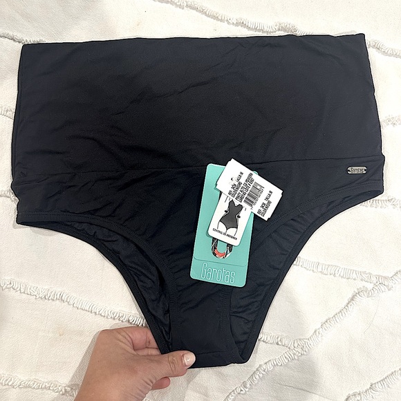 Black and white two piece bikini with powernet bottom. - Picture 2 of 2